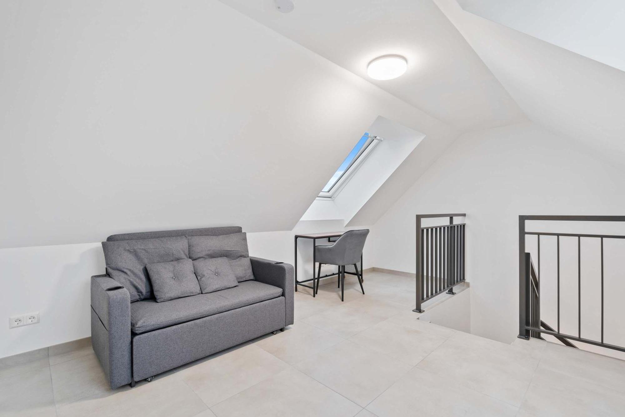 Bright & Cozy Coliving In Apartment *
